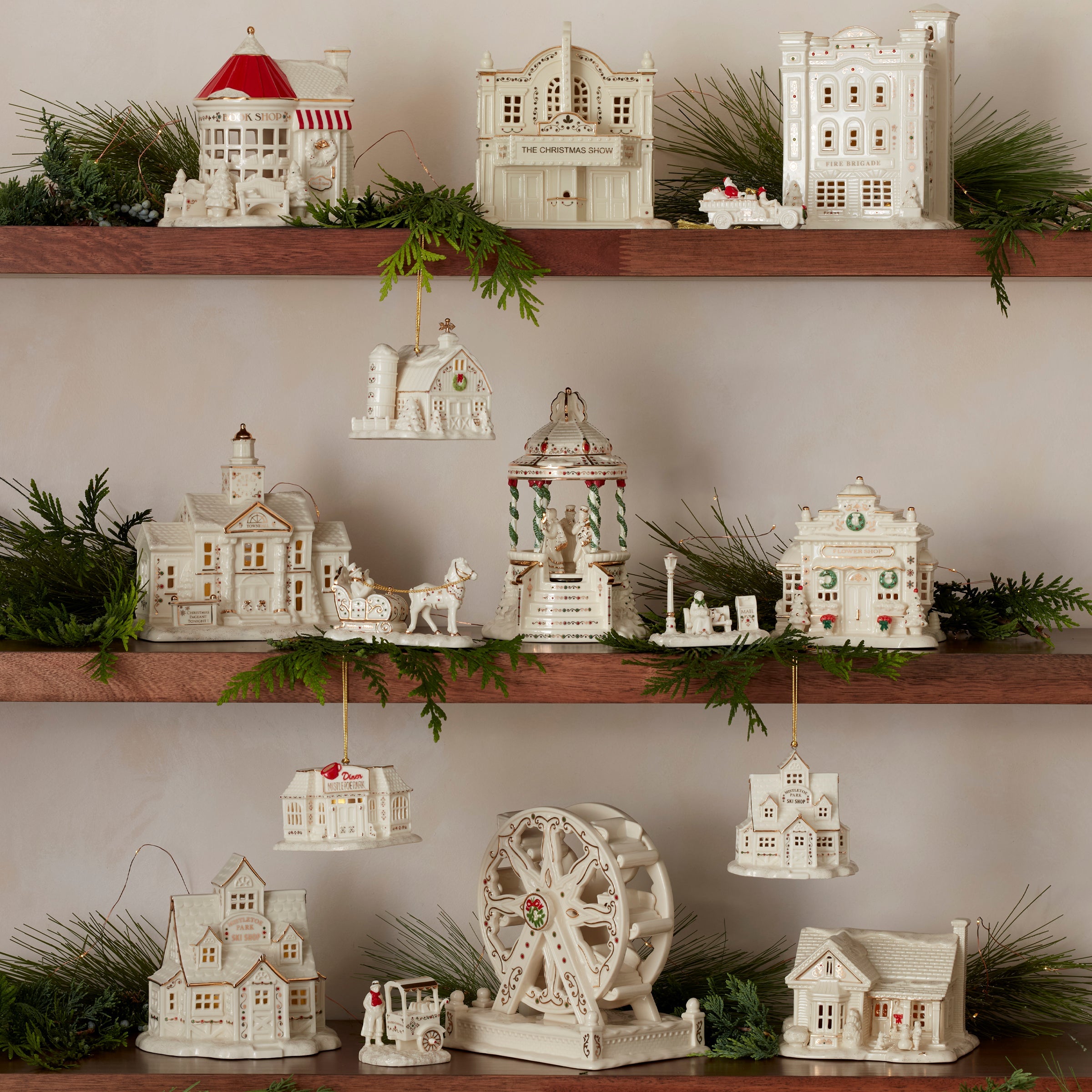 Mistletoe Park Lit Flower Shop Figurine